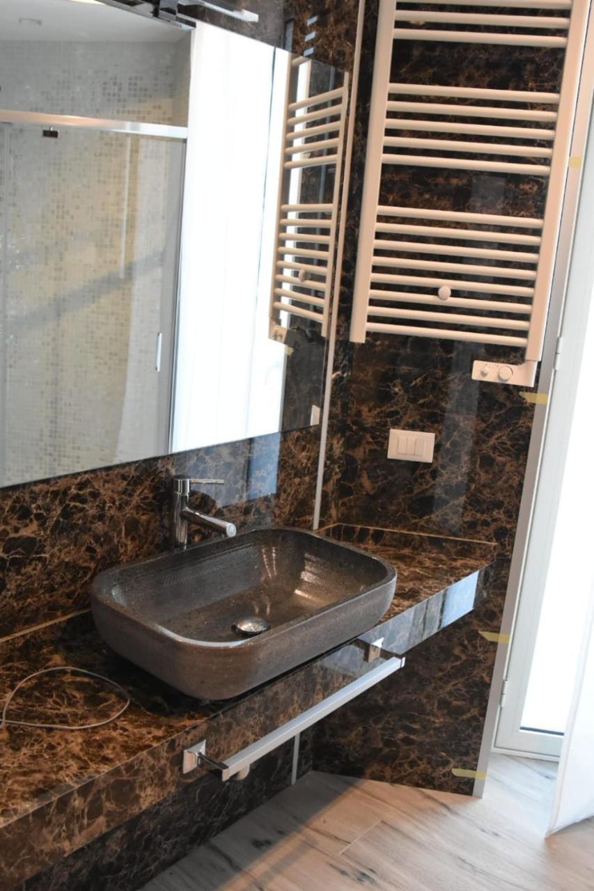 Th Luxury & Guest house